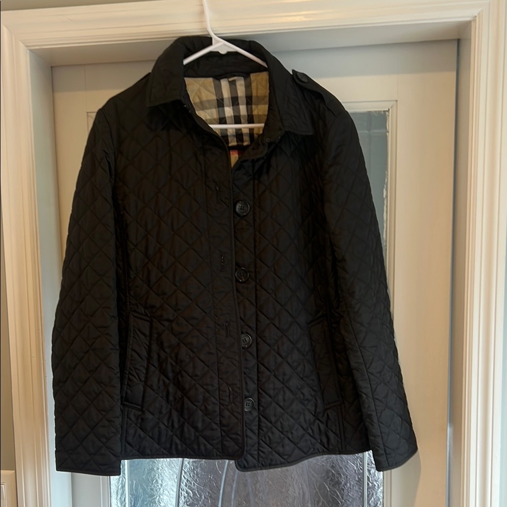 VEUC Burberry XL Black Quilted Women's Jacket